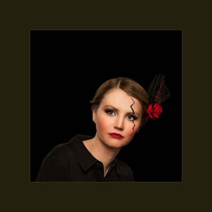 Broken Beauty SS 700x700